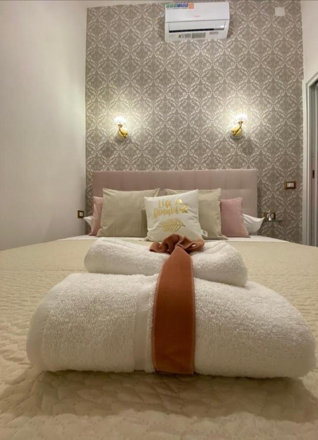 Domus Luigi Leone Bed and Breakfast Napoli Eksteriør billede