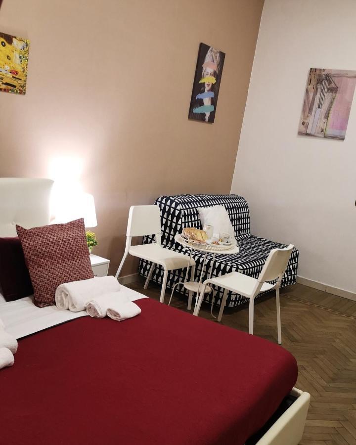 Domus Luigi Leone Bed and Breakfast Napoli Eksteriør billede